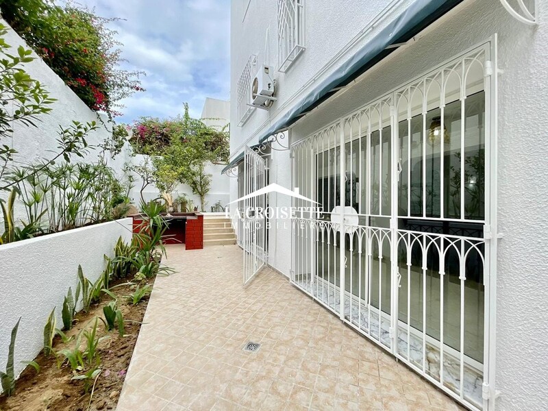 Rez-de-chaussée de villa s3 à La Marsa avec chambre de service et jardin MRCL0270