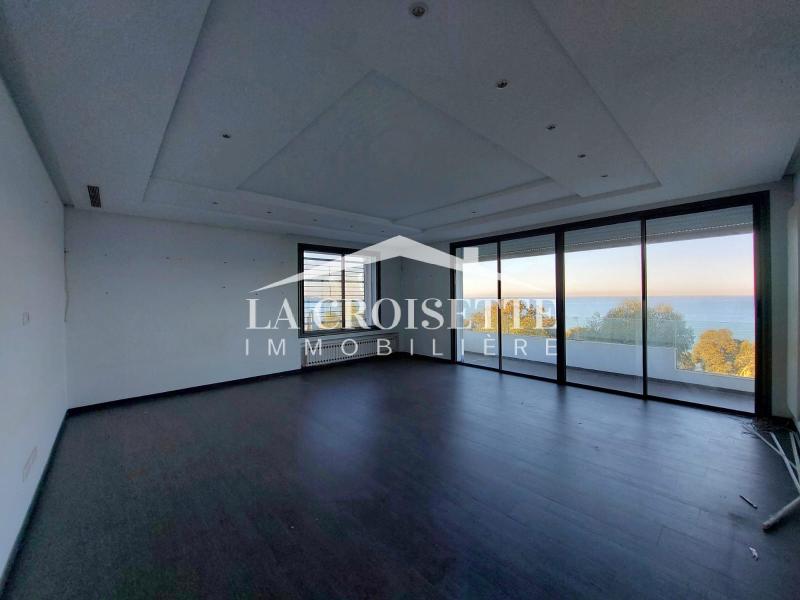 Appartement S+3 vue Mer à La Marsa MAL2021
