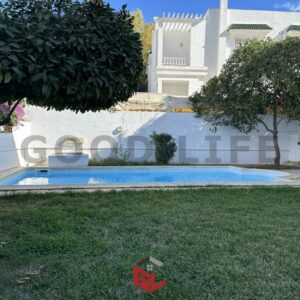 Villa S+6 avec piscine à La Marsa