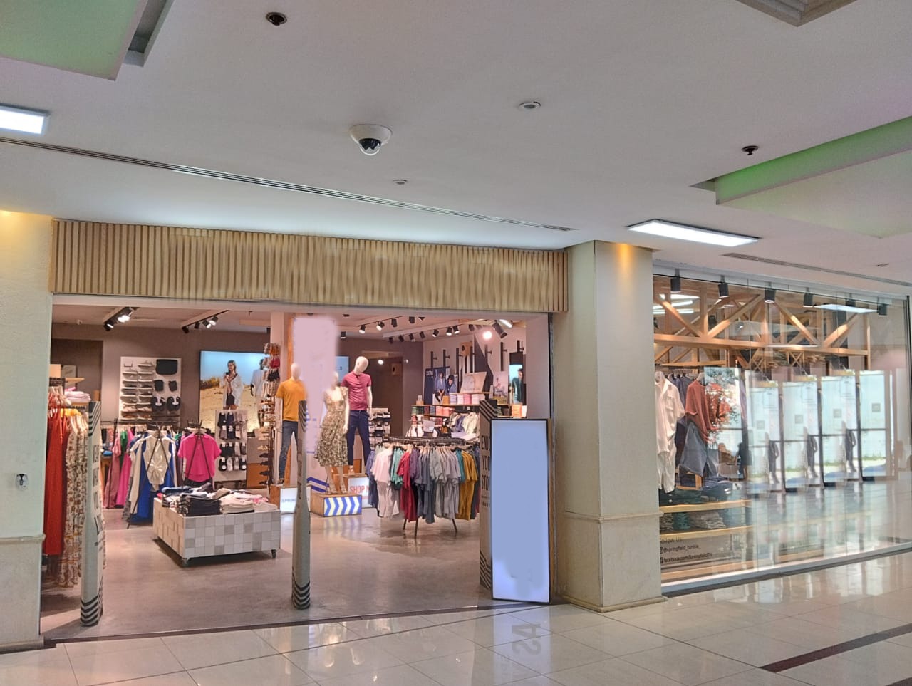 Fonds de commerce à Central Park Tunis (141m²)