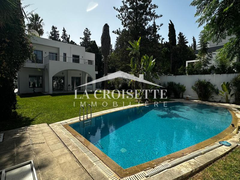 Villa S5 avec piscine à La Soukra MVL0057
