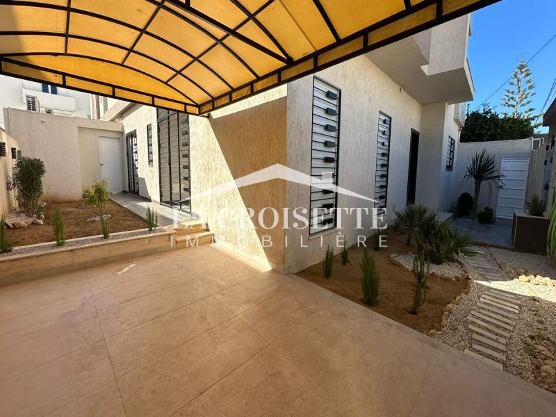 Appartement S3 avec jardin à La Marsa MAL2088