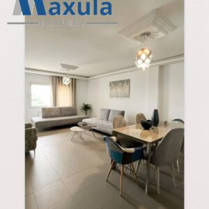 MAISON R+1 AVEC REZ COMMERCIAL DANS LE CENTRE DE BEN AROUS