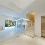 Photo-2 : Triplex indépendant S+4 avec piscine à Gammarth MTRL0109