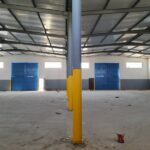 Dépôt industriel 1000 m² à Fouchena, hauteur 7 m, force électrique 264A, idéal pour stockage, logistique