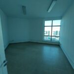 Photo-3 : Bureau haut standing H+4 de 180 m² au 1er étage, situé à la Zone Industrielle Mghira