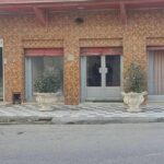 Local à 200m des grands vitrines en face de l’Institut Libre d’Infirmières Bougirra