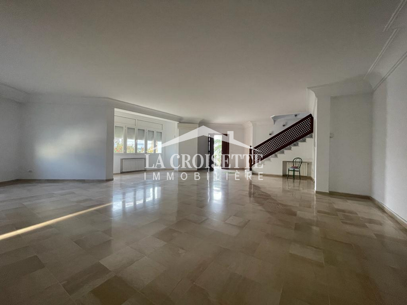 Duplex S4 avec jardin et terrasse à La Marsa MAL3607