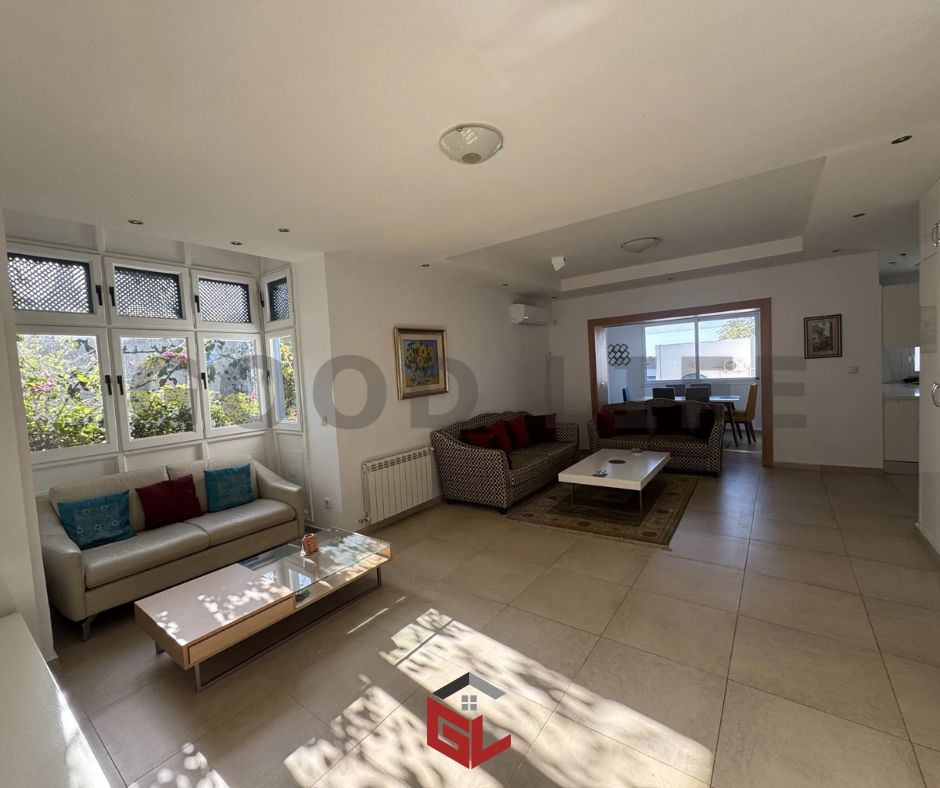 Duplex S+2 meublé avec terrasse à Gammarth