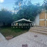 Rez-de-chaussée de villa meublé S3 avec jardin à Carthage MRCL0341