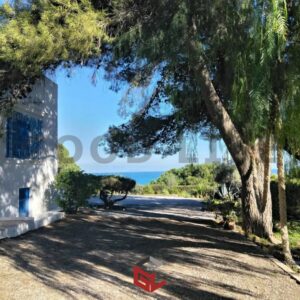 Villa en S+2 avec vue panoramique sur le Golfe de Tunis à Gammarth supérieur