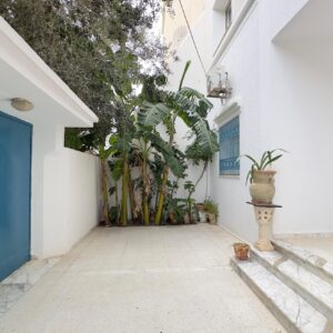 Rez-de-chaussée de villa S+2 meublé à Lido, Nabeul