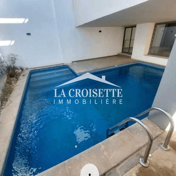 Duplex S3 avec piscine à Gammarth MDL0515