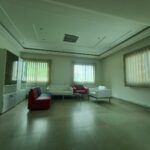 Bureau meublé 5 pièces 200 m² au 1er étage à la Zone Industrielle Mghira