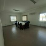 Photo-2 : Bureau meublé 5 pièces 200 m² au 1er étage à la Zone Industrielle Mghira