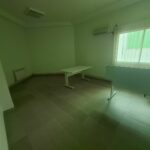 Photo-9 : Bureau meublé 5 pièces 200 m² au 1er étage à la Zone Industrielle Mghira