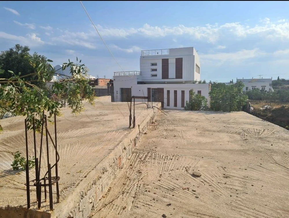 Terrain 227m² + fondation à Hammamet
