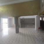 Photo-4 : Local commercial de 150 m² avec terrasse, idéal pour salon de thé, à proximité de la Maison des Jeunes