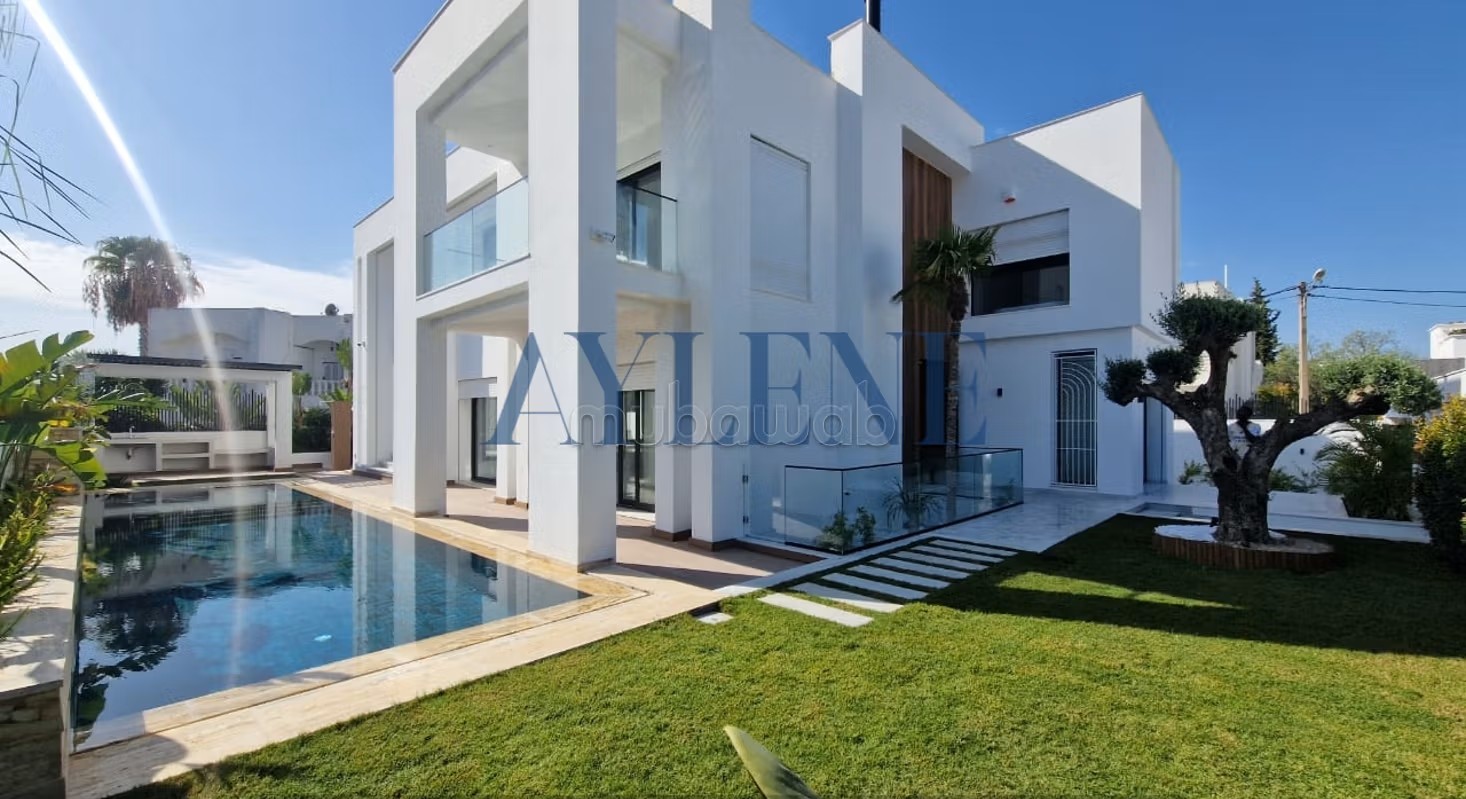 Villa neuve très haut standing à La Marsa
