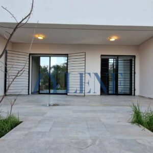 Appartement S+3 avec suite et jardin