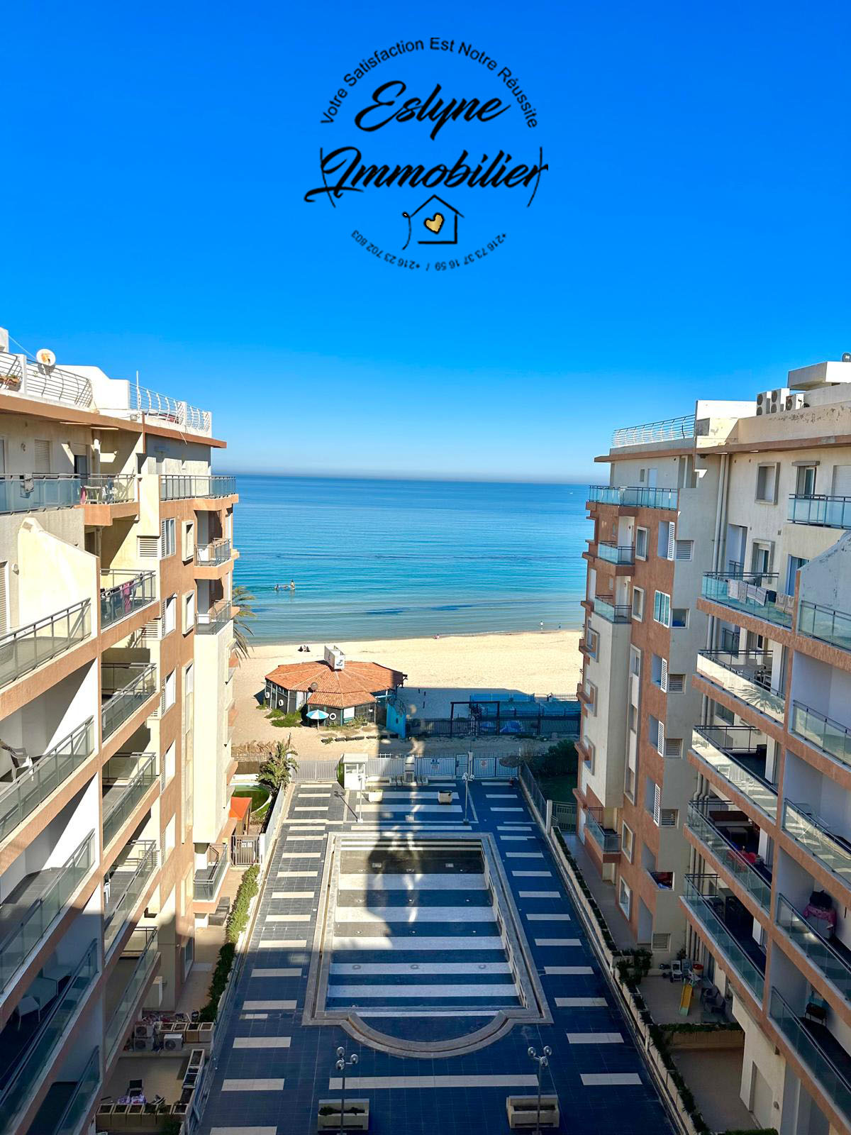Superbe S+3 Front de mer à Hammam Sousse