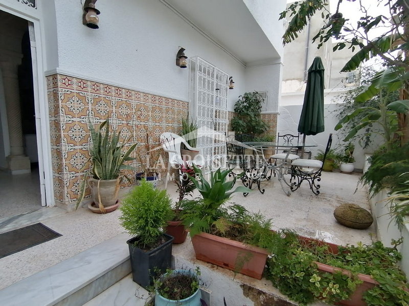 Villa S4 avec terrasse à Gammarth ZVL1526