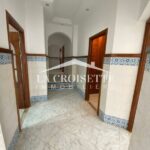 Photo-4 : Rez-de-chaussée de villa S+4 avec jardin aux Jardins de Carthage MRCL0345