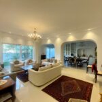 Photo-3 : Villa d’Exception avec Terrasse Panoramique sur le Port de Plaisance