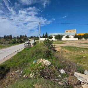 Terrain de 2 000 m² sur la route de Tunis à Nabeul