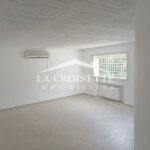 Villa S+4 avec jardin à la Marsa MVL0087