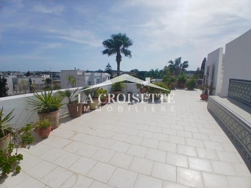 Duplex S3 meublé avec terrasse à La Marsa MEL0589