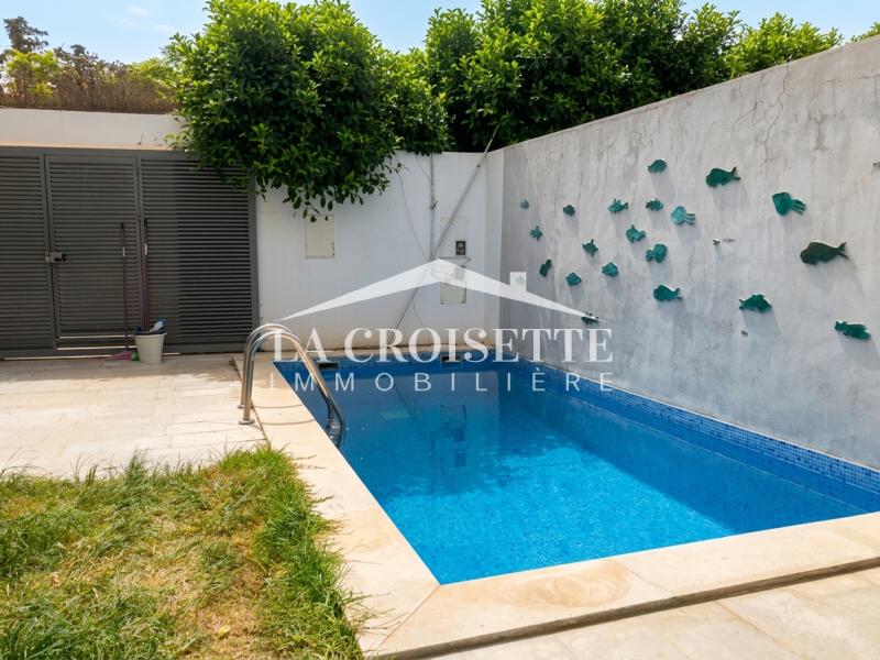 Triplex S4 avec piscine à Gammarth MTRL0019