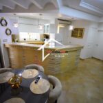 Photo-11 : S2 proche de la plage en plein zone touristique