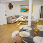 Photo-5 : S2 proche de la plage en plein zone touristique