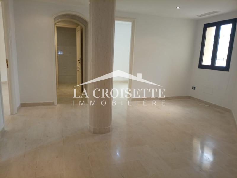 Bureau H+3 au Lac 1 MBL0593
