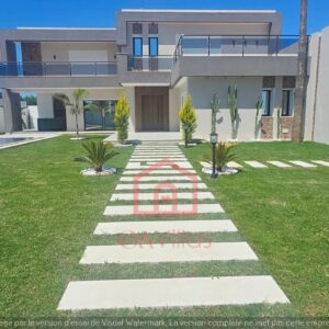 Superbe villa S+4 moderne à Hammamet Monchar