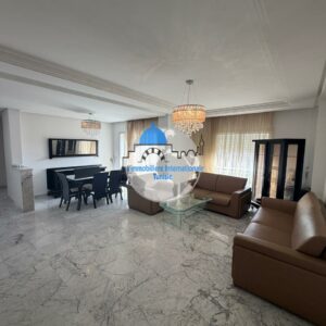 Spacieux appartement S3 non meublé à Khezama