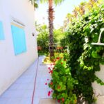 Photo-2 : Villa Avec grand jardin et pied dans l’eau à Rejiche
