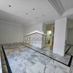 Triplex S+3 vide ou meublé à La Marsa MTRL0087
