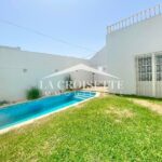 Photo-1 : Villa S+5 avec piscine à Gammarth MVL0117