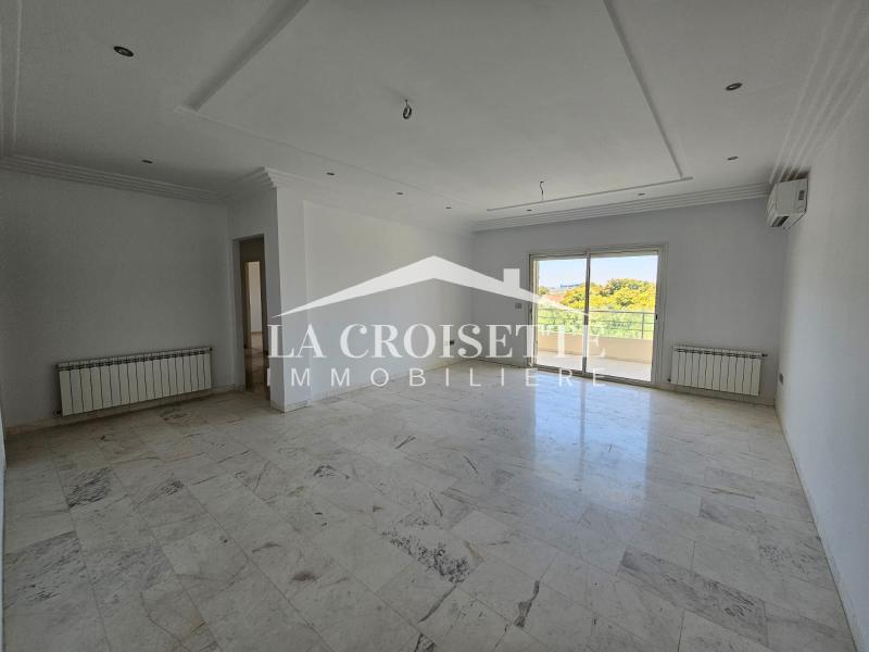 Appartement S+3 à La Soukra MAL2302