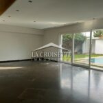 Photo-3 : Villa S+4 avec piscine à La Marsa ZVL1254