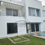 Photo-2 : Villa S+4 avec piscine à La Marsa ZVL1254
