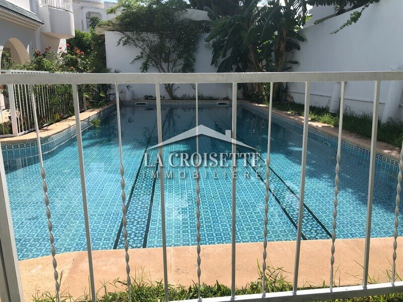 Villa S+6 avec piscine à Carthage ZVL0340