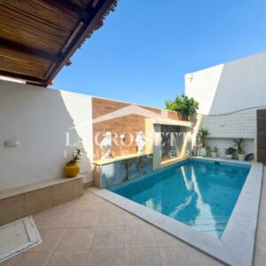 Villa plain-pied S+4 semi-meublée à La Marsa MVL0516