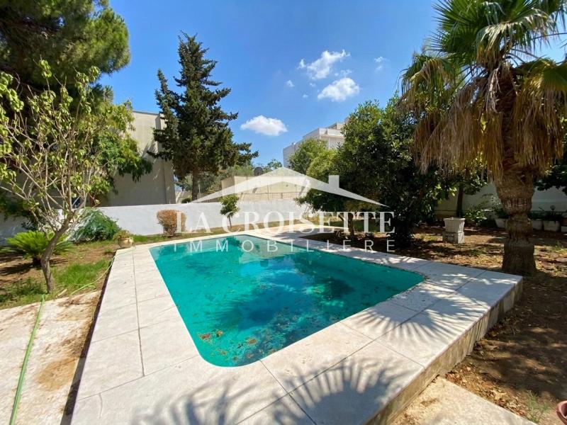 Rez-de-chaussée S+3 avec piscine à La Marsa MRCL0357