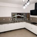 Photo-4 : Appartement S+3 meublé aux Berges du Lac 2 MAL2136