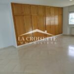 Photo-3 : Villa S+4 avec jardin et piscine à La Marsa MVL0130