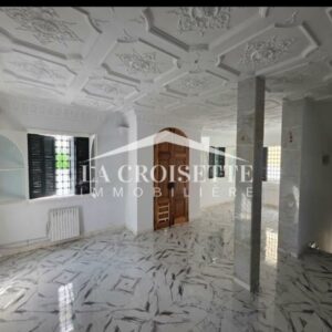 Villa S+4 avec jardin à La Marsa MVL0124