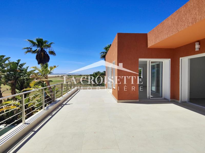 Appartement S+2 avec terrasse à Gammarth MAL2338
